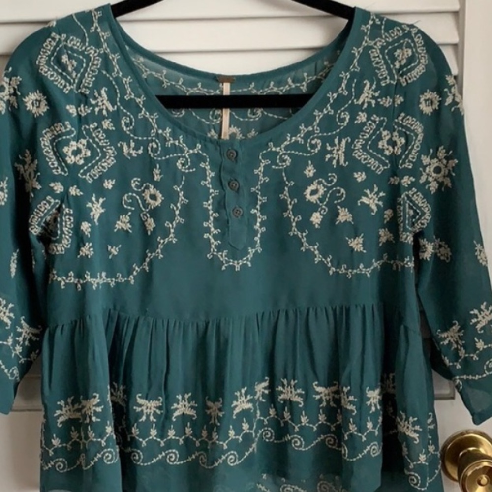 Free People embroidered top XS